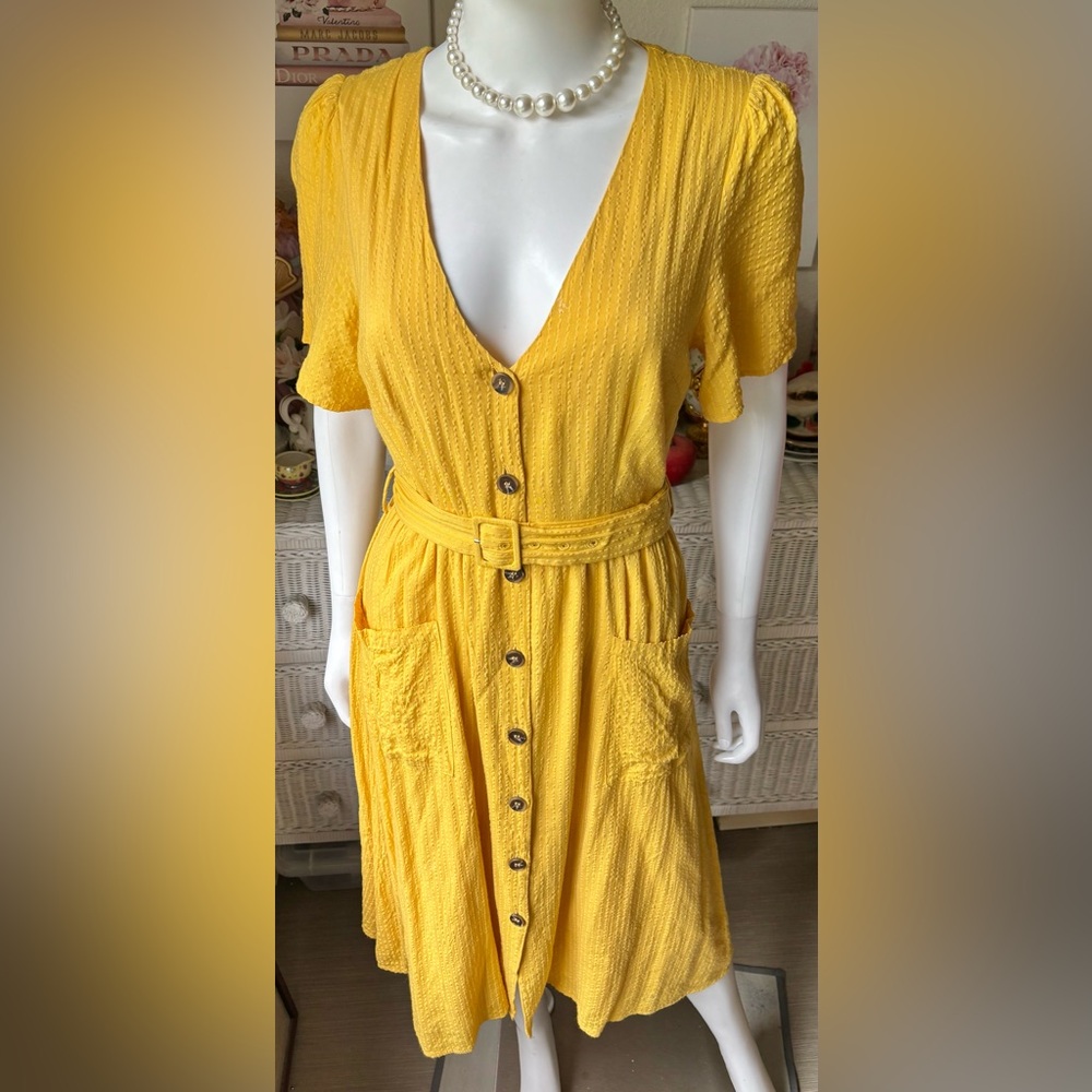 ASTR The Label Midi Dress Front Buttons Short Sleeve Belted Mustard Yellow Sz. M